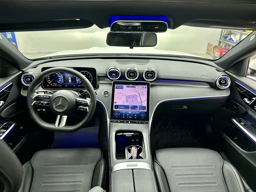 Mercedes-Benz C-Class 2023 — фото 8