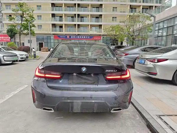 BMW 3 Series 2024