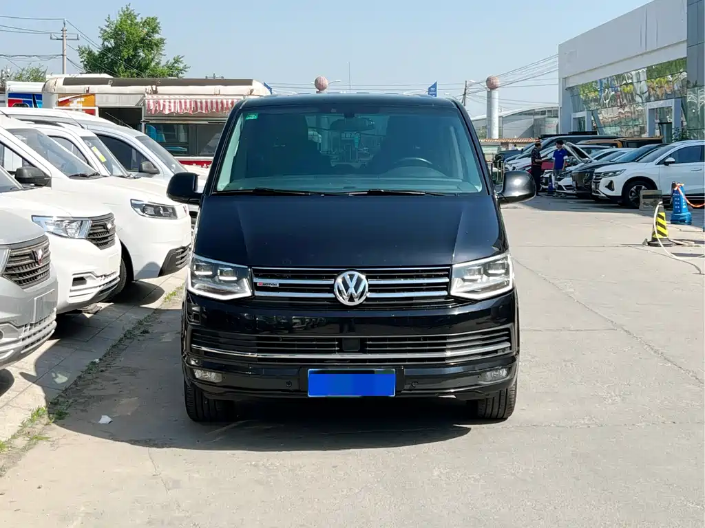 Volkswagen Multivan 2017 — фото 2