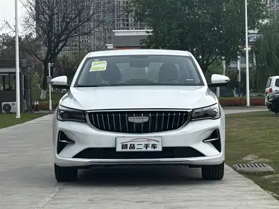 Geely Emgrand 2025
