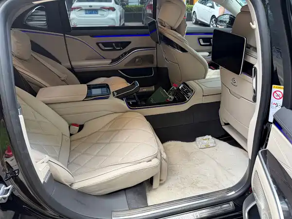 Mercedes-Benz Maybach S-Class 2023