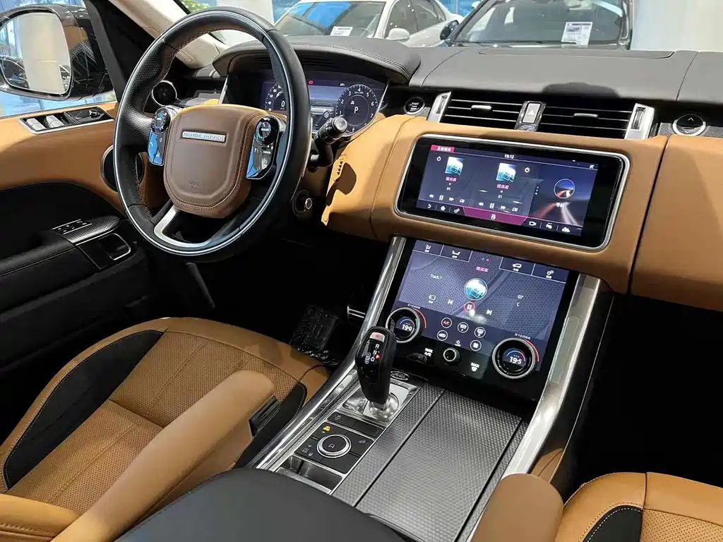 Land Rover Range Rover Sport 2018 — фото 11