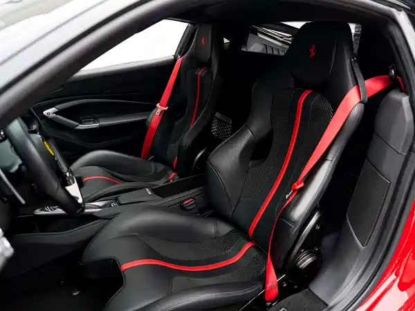 Ferrari F8 2022