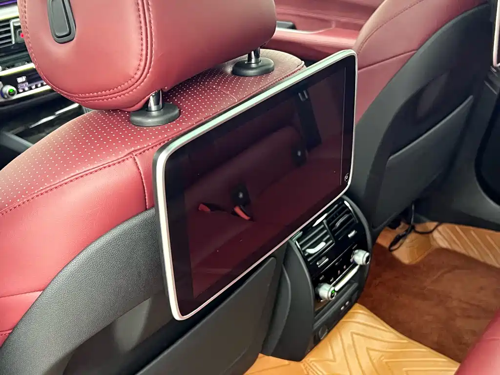 BMW 6 Series GT 2021 — фото 10