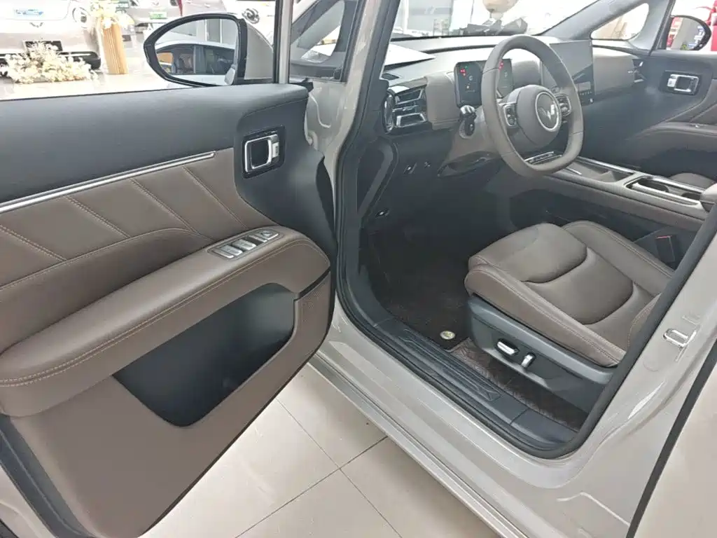 Wuling Starlight 730 EV 2025 — фото 13