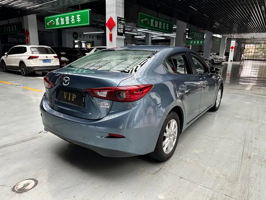 Mazda 3 Axela 2014