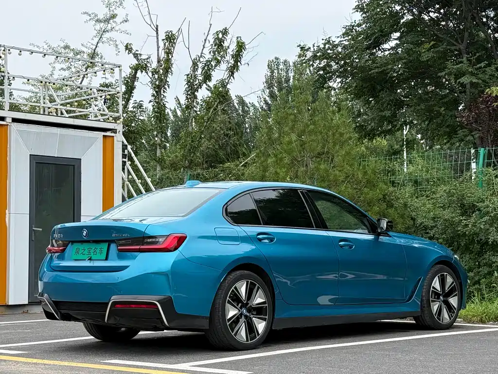 BMW i3 2023