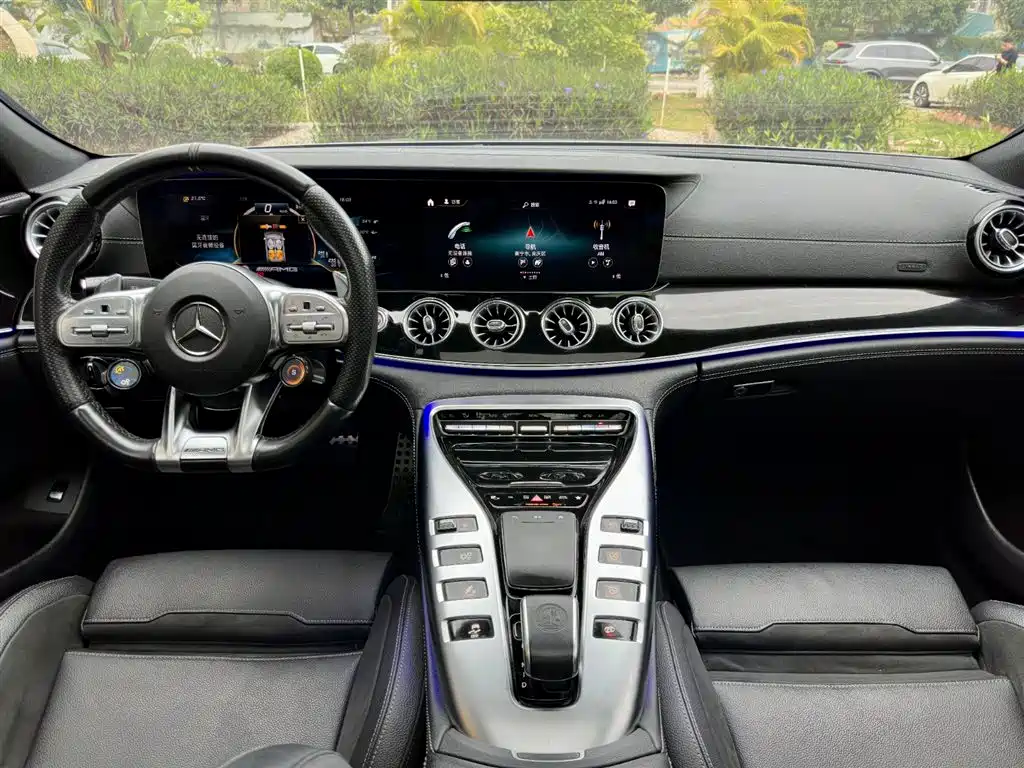 Mercedes-Benz AMG GT 2021 — фото 11