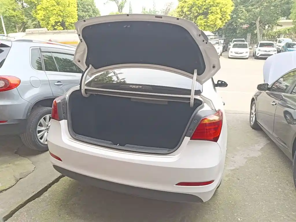 Hyundai Mistra 2016 — фото 19