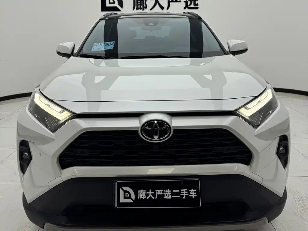Toyota RAV4 2024 — фото 2