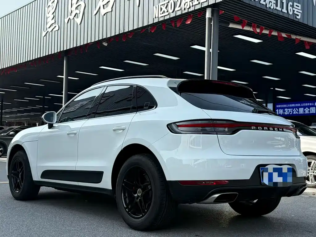 Porsche Macan 2019 — фото 9