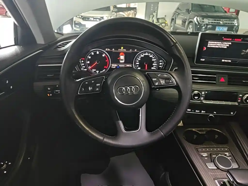 Audi A4L 2017