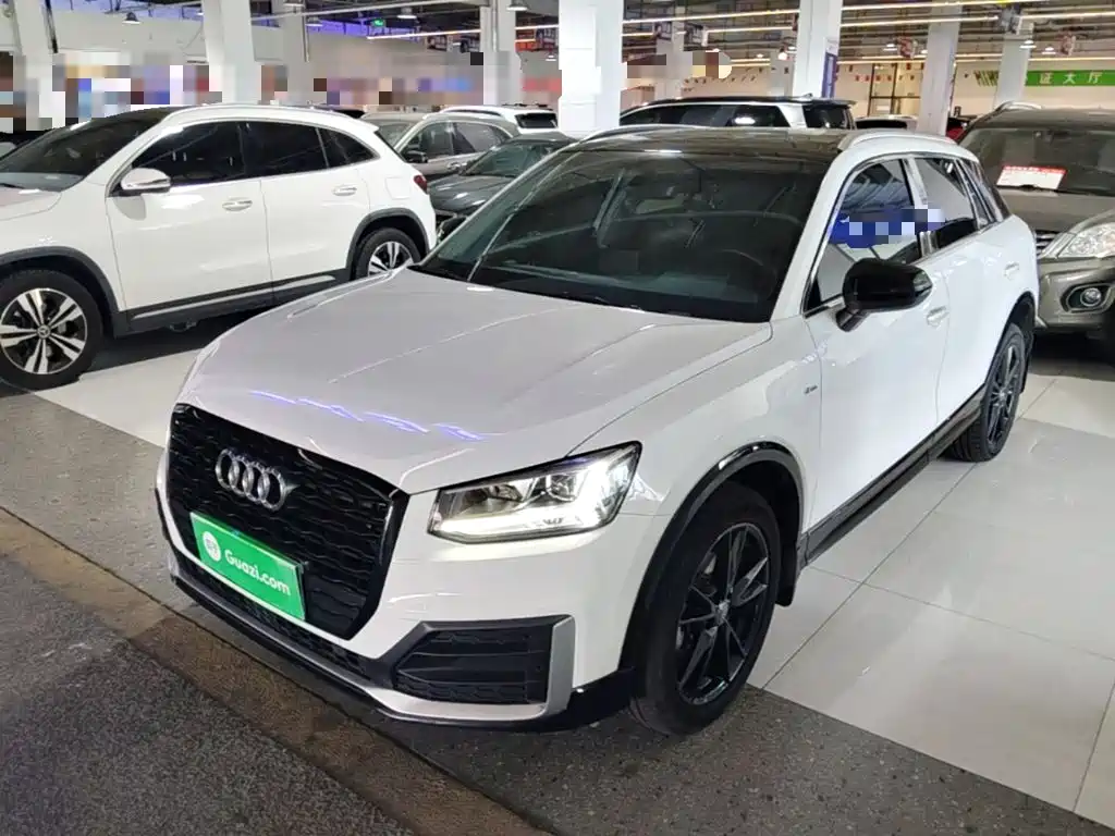 Audi Q2L 2021
