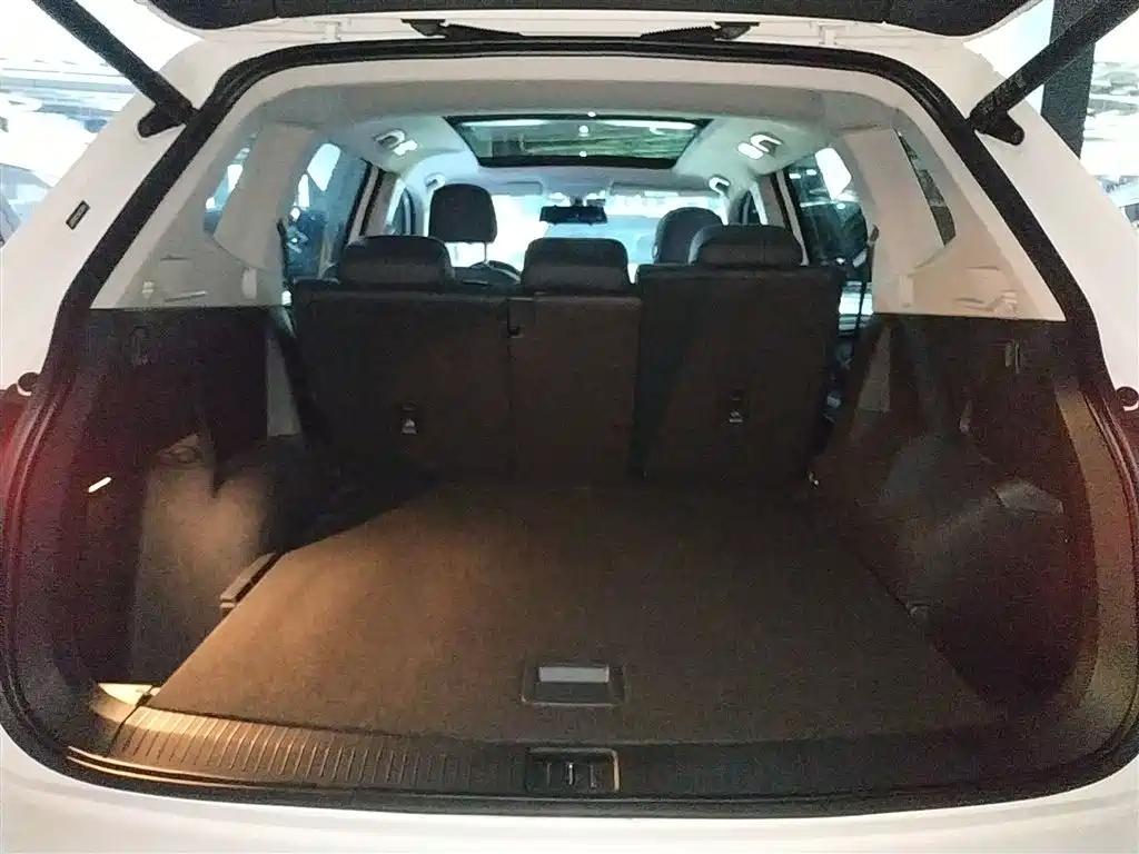 Volkswagen Tiguan L 2022 — фото 19
