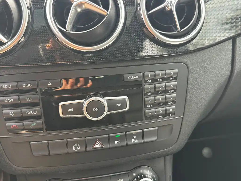 Mercedes-Benz B-Class 2012 — фото 17