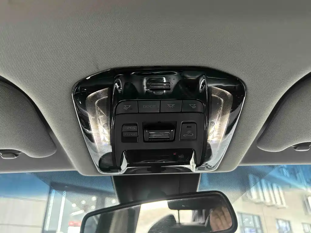Toyota Harrier 2023 — фото 18
