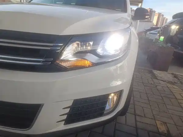 Volkswagen Tiguan 2014