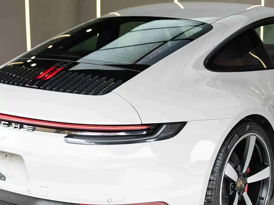 Porsche 911 2026 — фото 4