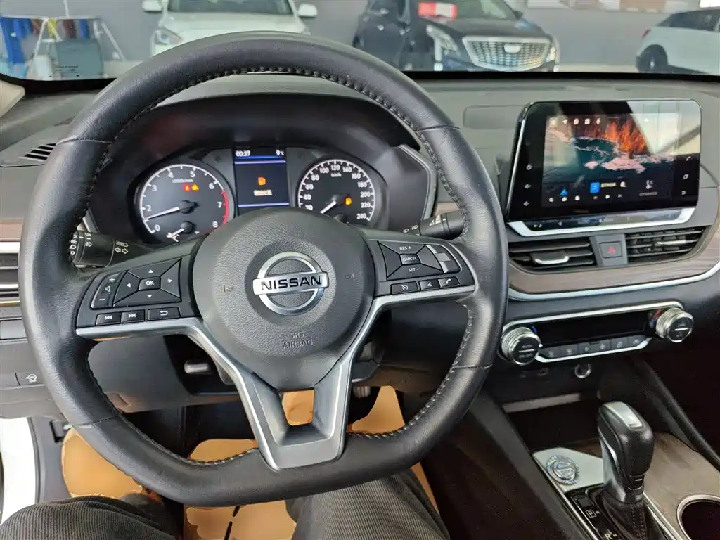 Nissan Teana 2023 — фото 12