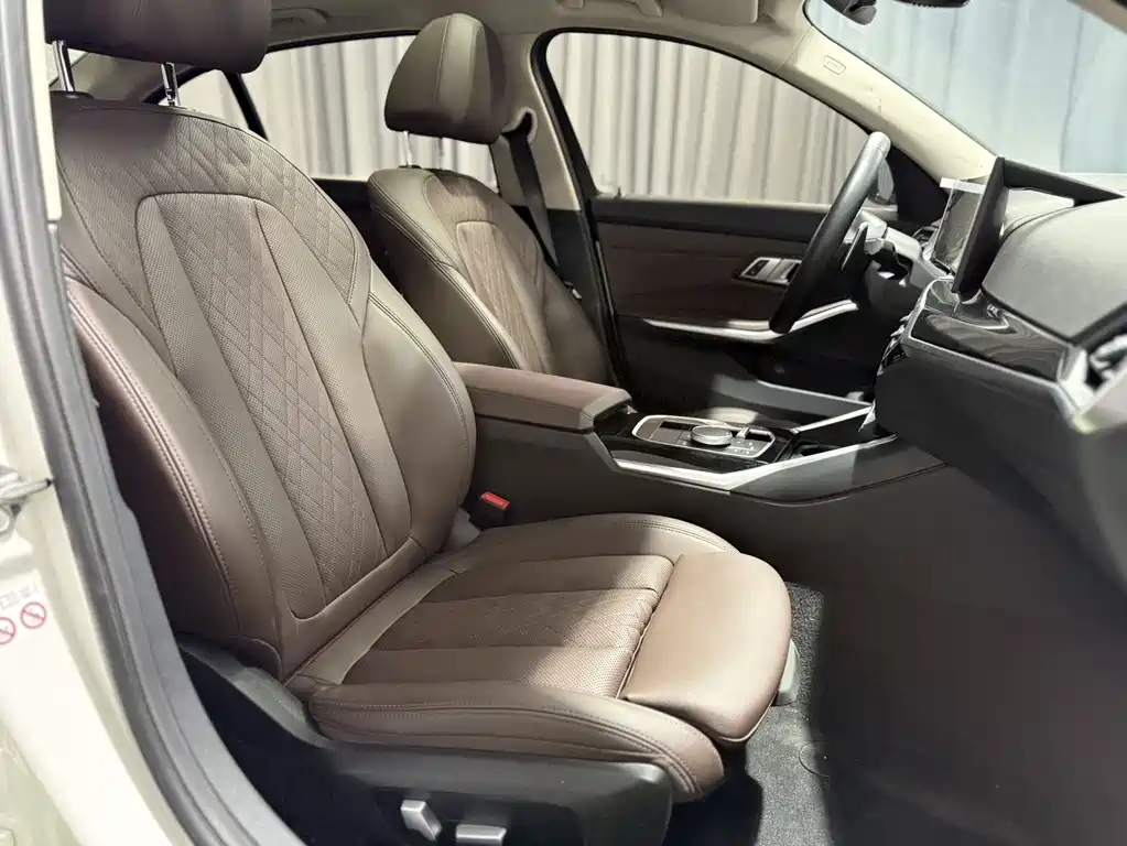 BMW 3 Series 2023