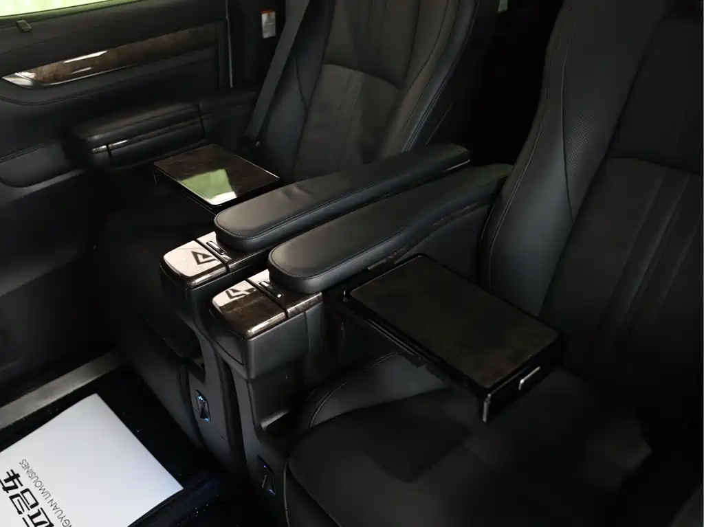 Toyota Alphard 2021 — фото 14