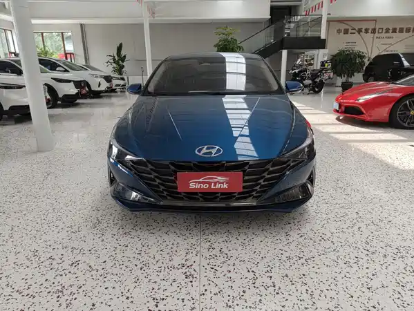 Hyundai Elantra 2023