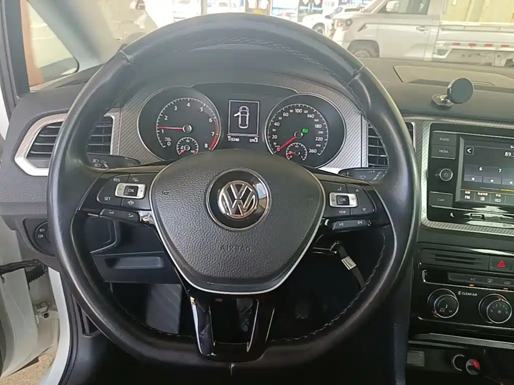 Volkswagen Golf Jialu 2019 — фото 11