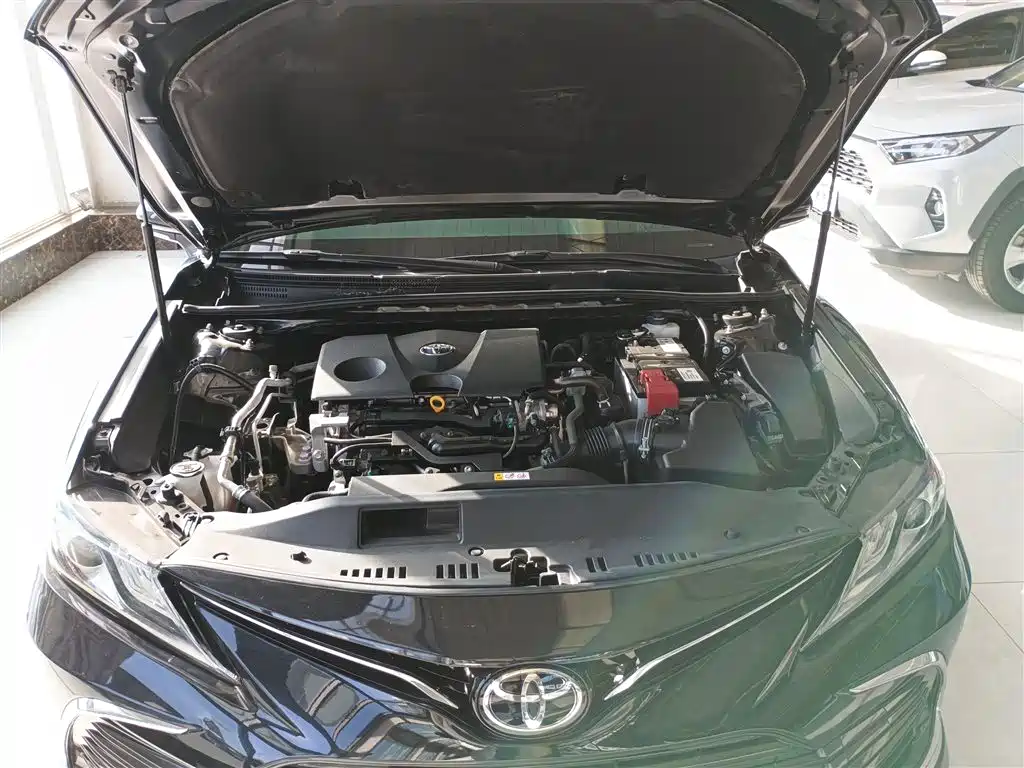 Toyota Camry 2022 — фото 20