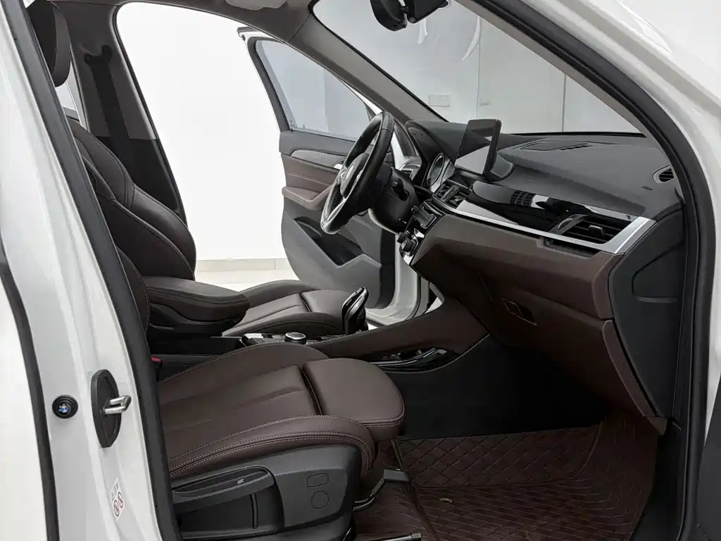 BMW X1 2023 — фото 13
