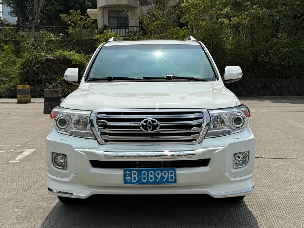 Toyota Land Cruiser 2014 — фото 2