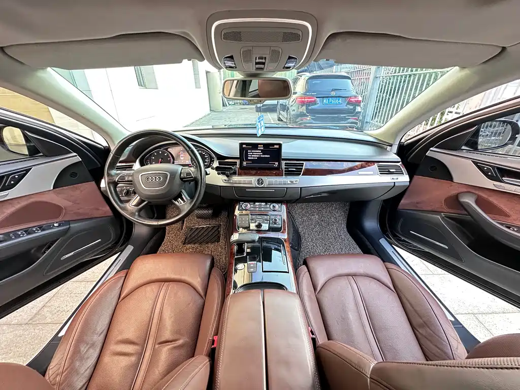 Audi A8 2013