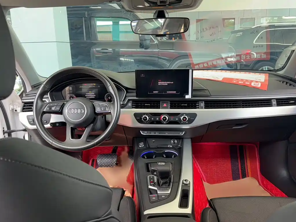 Audi A4L 2021