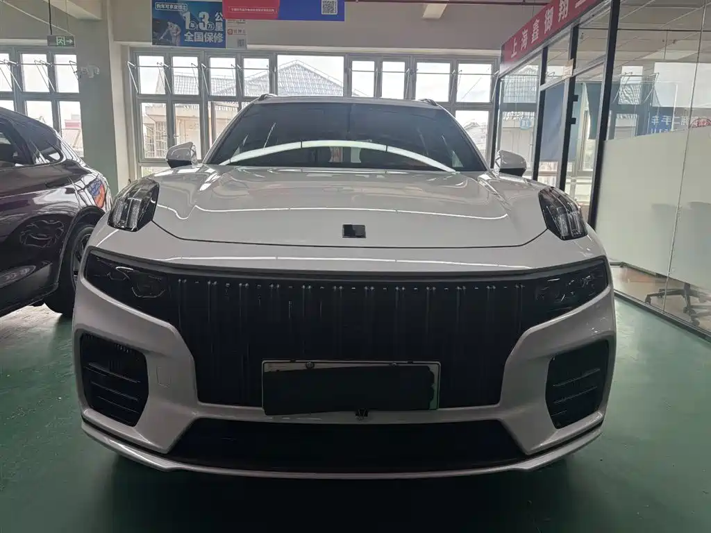 Lynk & Co 09 EM-P 2022