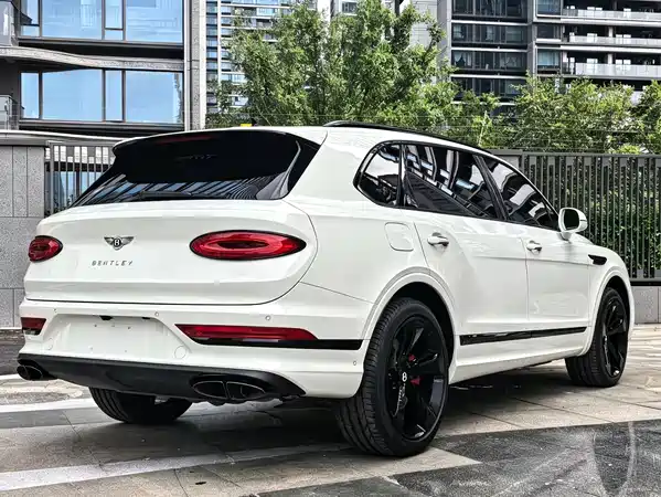 Bentley Bentayga 2024