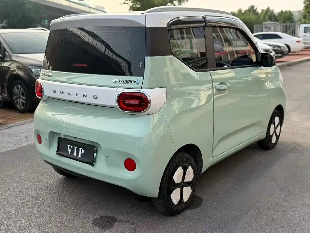 Wuling MINIEV 2023