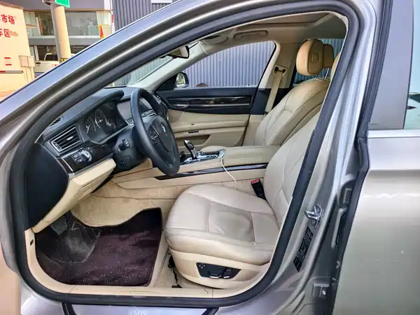 BMW 7 Series 2009