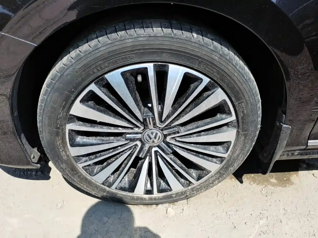 Volkswagen Passat 2020 — фото 23