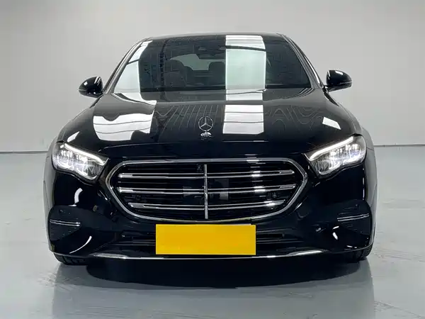 Mercedes-Benz E-Class 2024