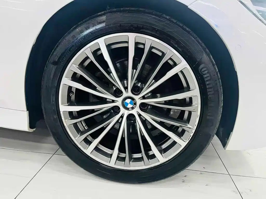 BMW 3 Series 2020 — фото 17