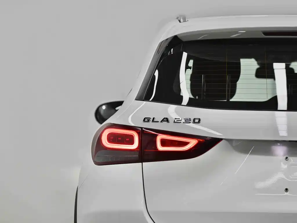 Mercedes-Benz GLA 2023 — фото 17