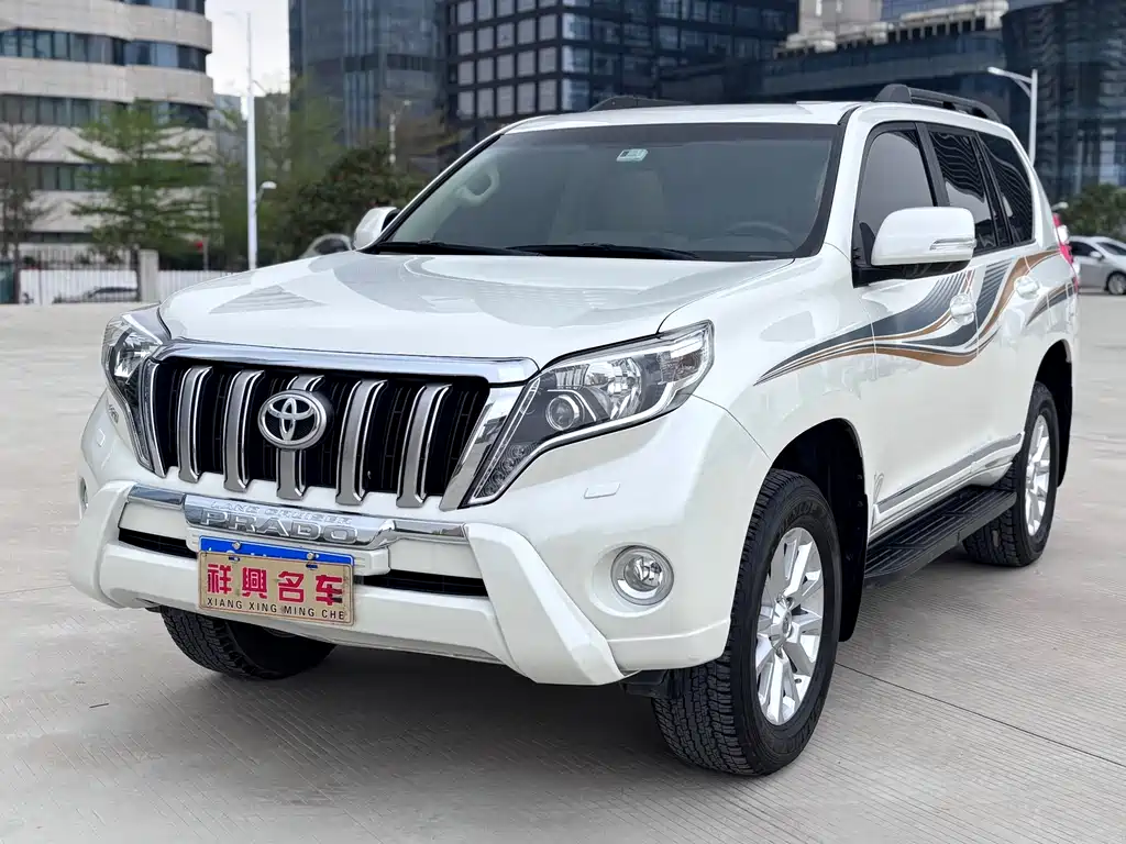 Toyota Prado 2018 — фото 1