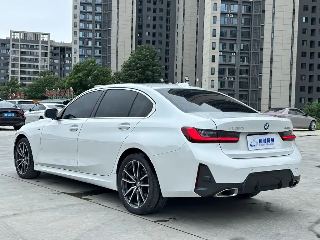 BMW 3 Series 2023