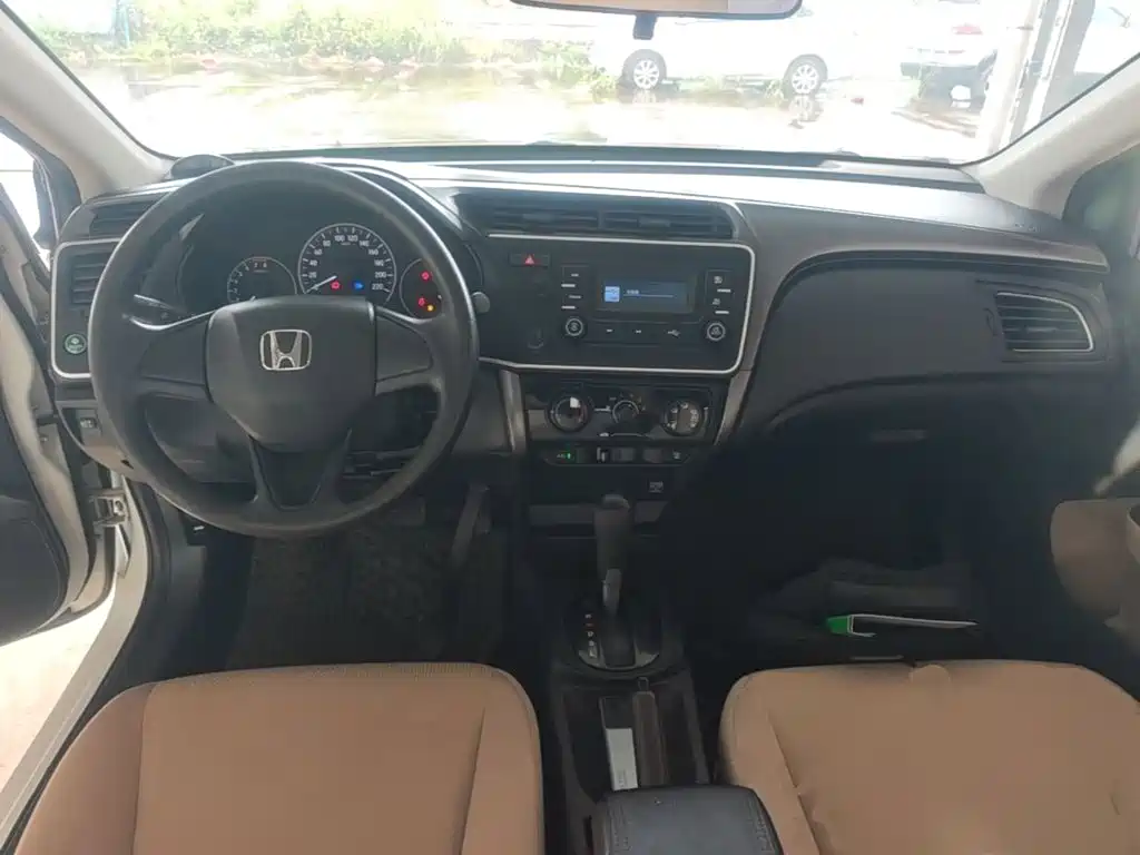 Honda City 2018 — фото 10