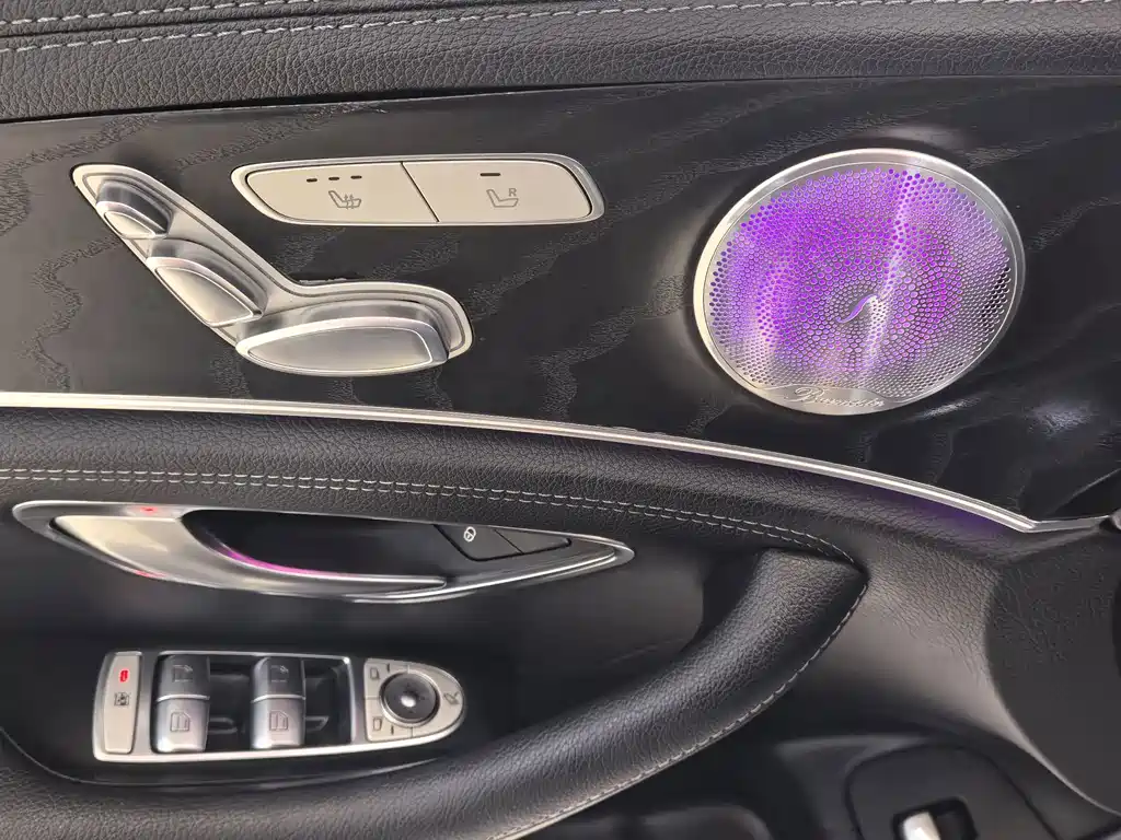 Mercedes-Benz E-Class 2019 — фото 11