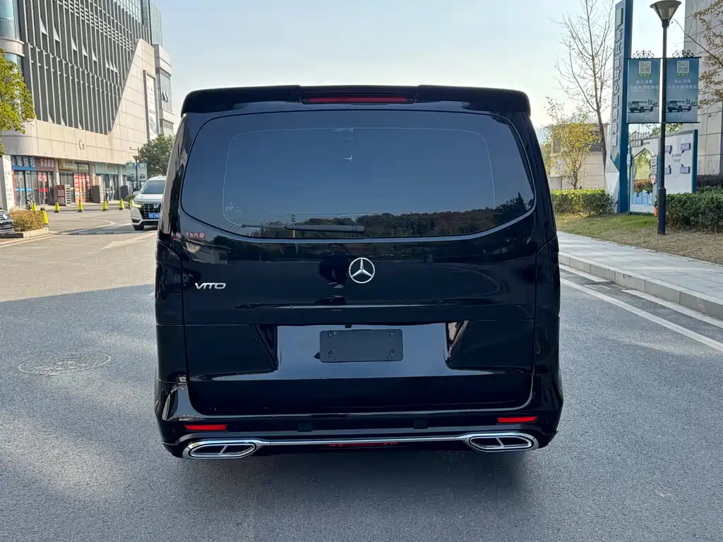Mercedes-Benz Vito 2024 — фото 4