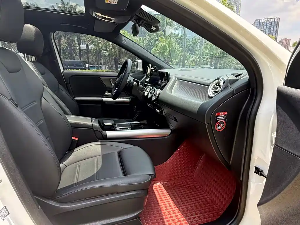Mercedes-Benz GLA 2023 — фото 9