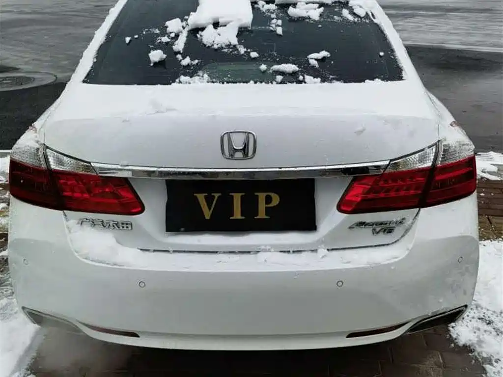 Honda Accord 2013 — фото 10
