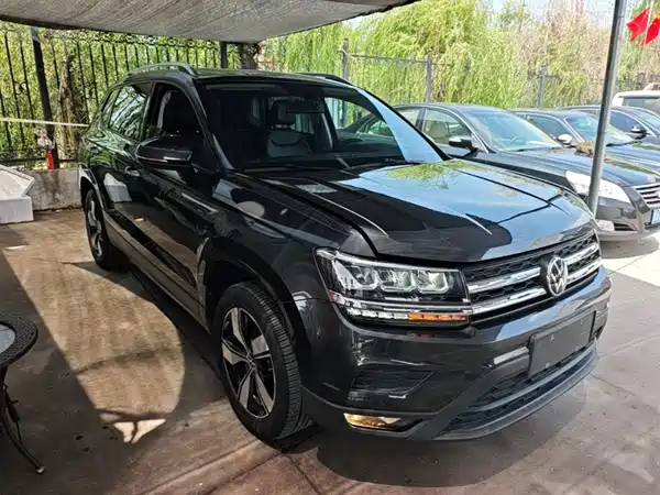 Volkswagen Tharu 2020