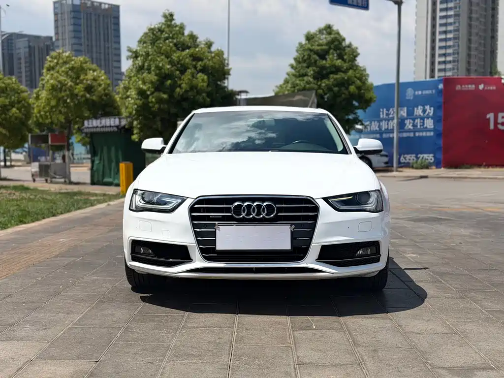 Audi A4L 2015 — фото 2