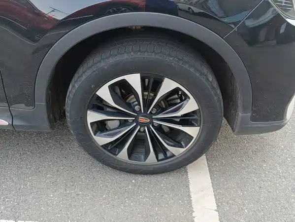 Hongqi HS7 2023